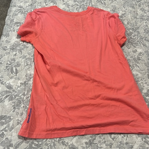 Patagonia t shirt women’s size small - Picture 3 of 3